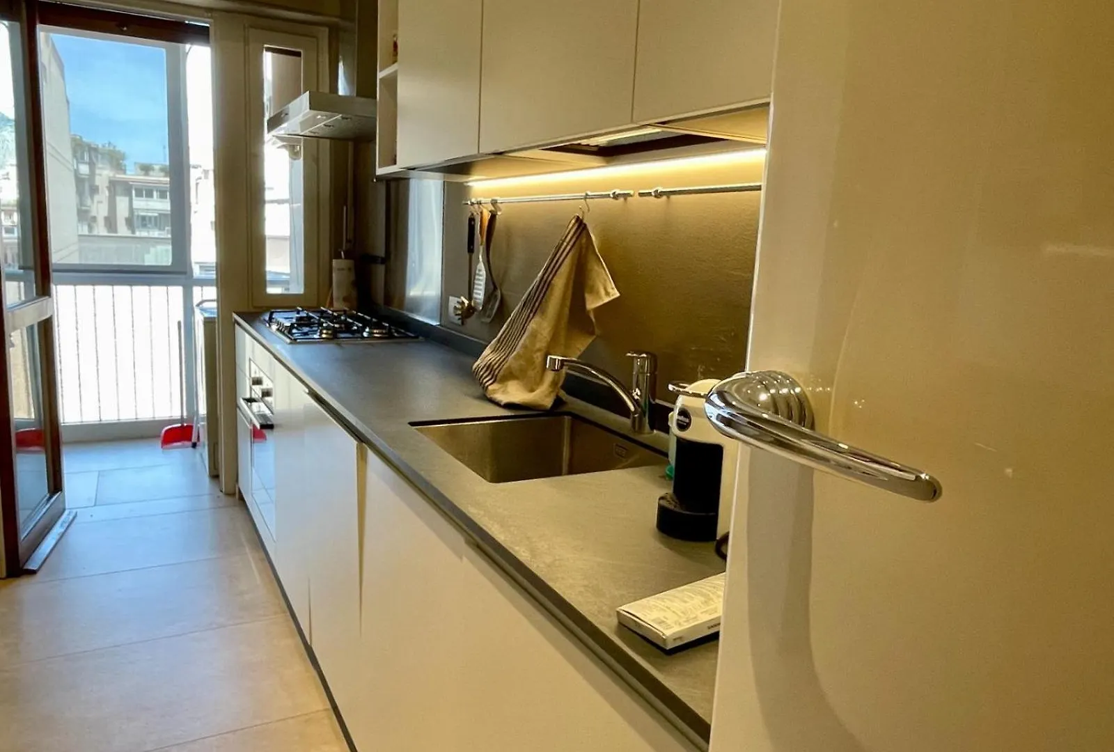 Edward Apartment By Domusicily Palermo
